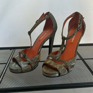 Metallic Silver & Gold Stiletto Heels | Let’s Celebrate in Style